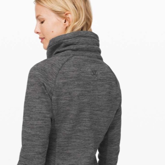 Lululemon Radiant Jacket II Core Dark Grey Heathered size 4 full zip up pockets - Picture 3 of 10